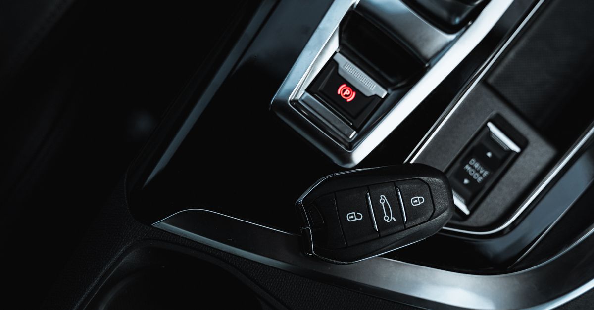 Honda car key fob — Broadway Locksmith and Automotive Corp