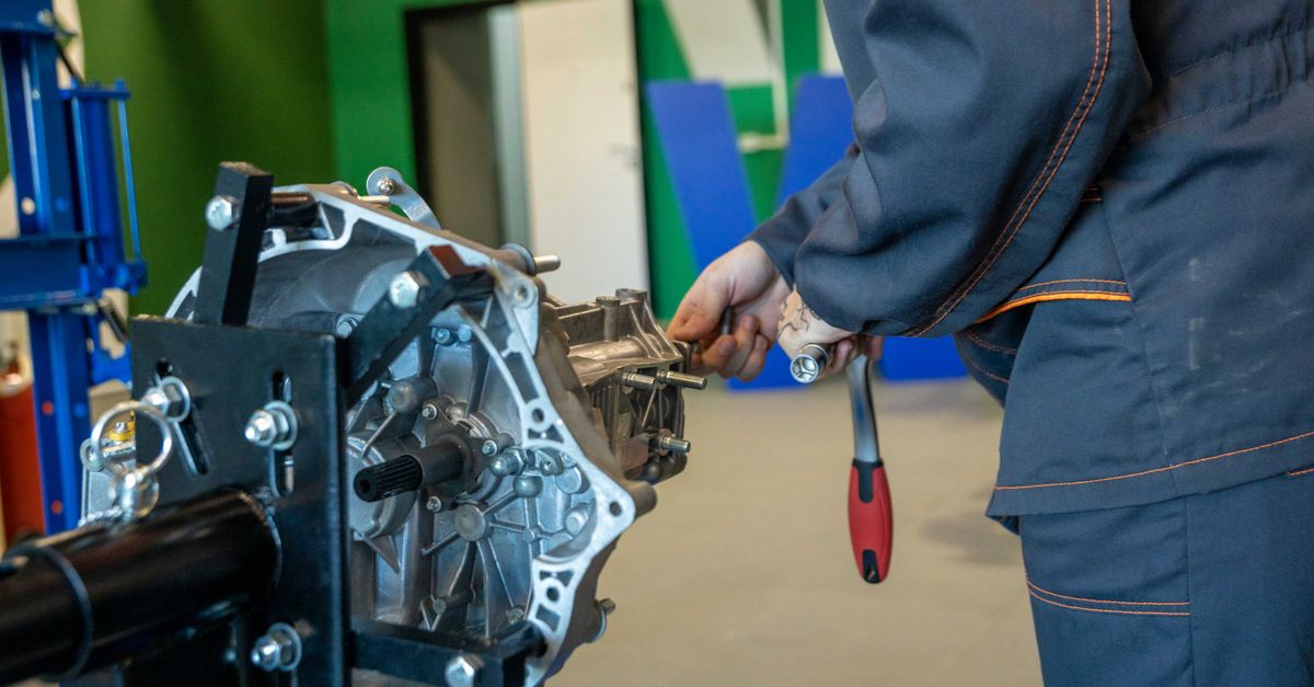 car key cutting machine — Broadway Locksmith and Automotive Corp