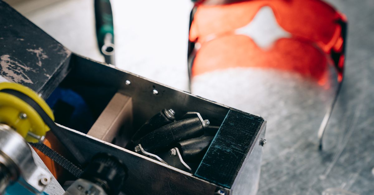 car key cutting machine — Broadway Locksmith and Automotive Corp