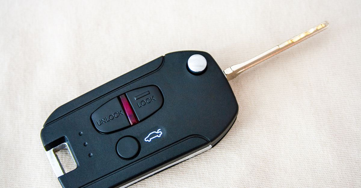 How On-Site Transponder Key Programming Works for Brooklyn Drivers — Broadway Locksmith and Automotive Corp